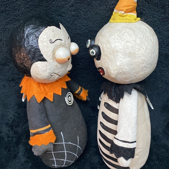 Halloween Skeleton and Vampire Decor - Picture 16 of 16